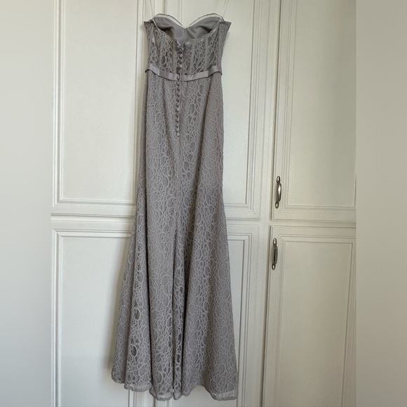 Mori Lee  Classic Mermaid Sweetheart Gown. Color Light Gray. Size 6. NWOT - Picture 3 of 14